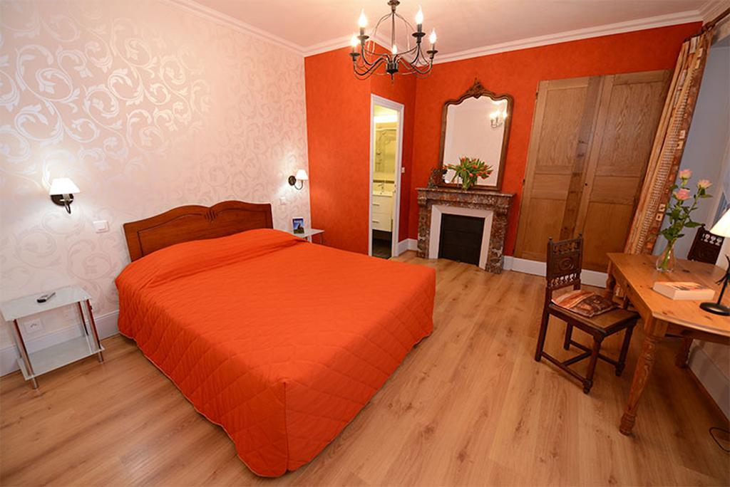 Hotel De La Ferte Chagny  Habitación foto